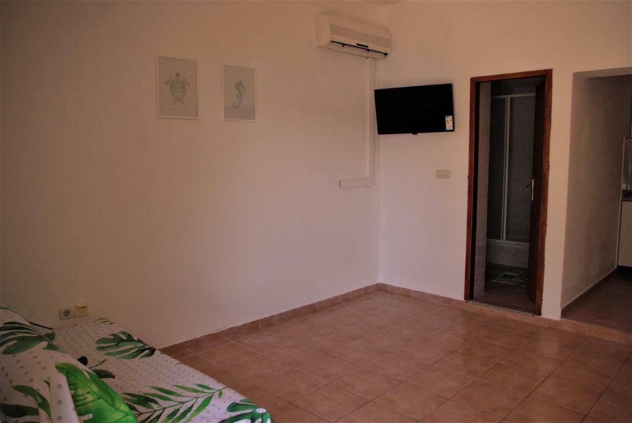 Romantic Apartment In Nature Borovići Eksteriør bilde